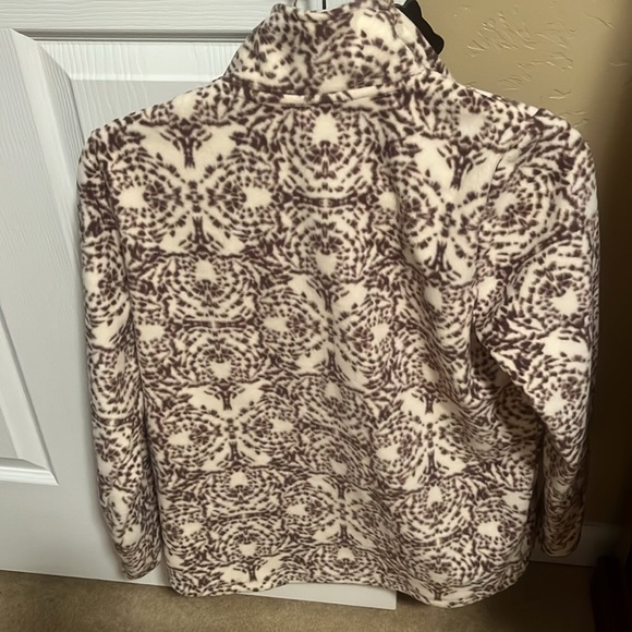 Zuda - Picture 2 of 2